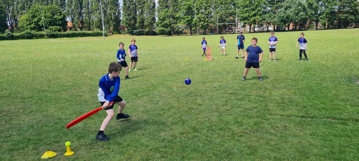 ccbschools's tweet image. Fantastic day @Cheshire_FA with 10 schools attending our SEN multi-sports festival, tennis, cricket & football.
Well done to the sports ambassadors from @StNicholasCHS & @WeaverhamHighSc
Thanks to @SSPWarrington & @Cheshire_FA for your support at this event.
