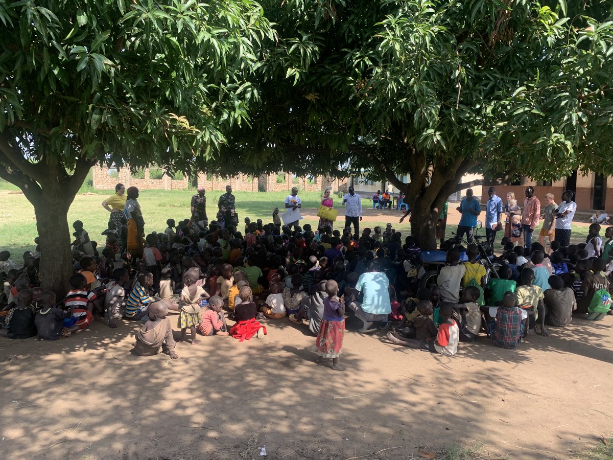 FOREIGN MISSIONS UPDATE | Nakaale, Uganda 

A small short term team is currently working on the mission field in Uganda. This past week, they assisted with VBS for 300 students. Photos courtesy Heidi Sherrill (Tulsa, OK).