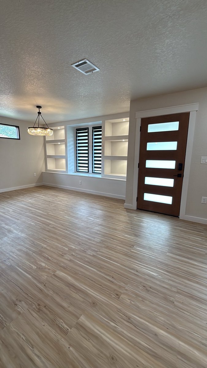 ENorris_2's tweet photo. Newly Renovated Home in Downtown San Antonio, TX 📍

Listed @ $515,000 https://t.co/evSPO023QA