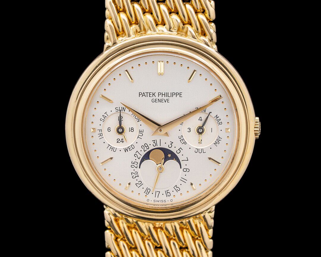 EuropeanWatchCo's tweet image. 🔥New week, new arrivals, and we&apos;re not messing around!

From rare Pateks to platinum tourbillons, this drop is one for the collectors. Here are a few highlights:

✨ Patek Philippe 3945/1 – First-series perpetual calendar with integrated bracelet elegance.
🖋️ Vacheron Constantin…