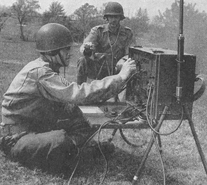 BC-654 in operation, The Crosley Corporation of Cincinnati, Ohio manufactured the Signal Corps Set, Complete, Radio, 284 (SCR-284).