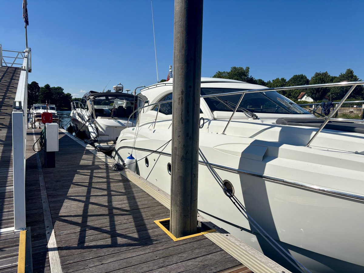 Teddington Harbour (@tw11harbour) on Twitter photo A pair of lovely boats arrived from <a href="/TMYCthames/">Thames Motor Yacht Club TMYC</a> and overnighting with us before continuing their journey early doors tomorrow morning. Safe journey 👍🏻 #thames #teddington A pair of lovely boats arrived from <a href="/TMYCthames/">Thames Motor Yacht Club TMYC</a> and overnighting with us before continuing their journey early doors tomorrow morning. Safe journey 👍🏻 #thames #teddington