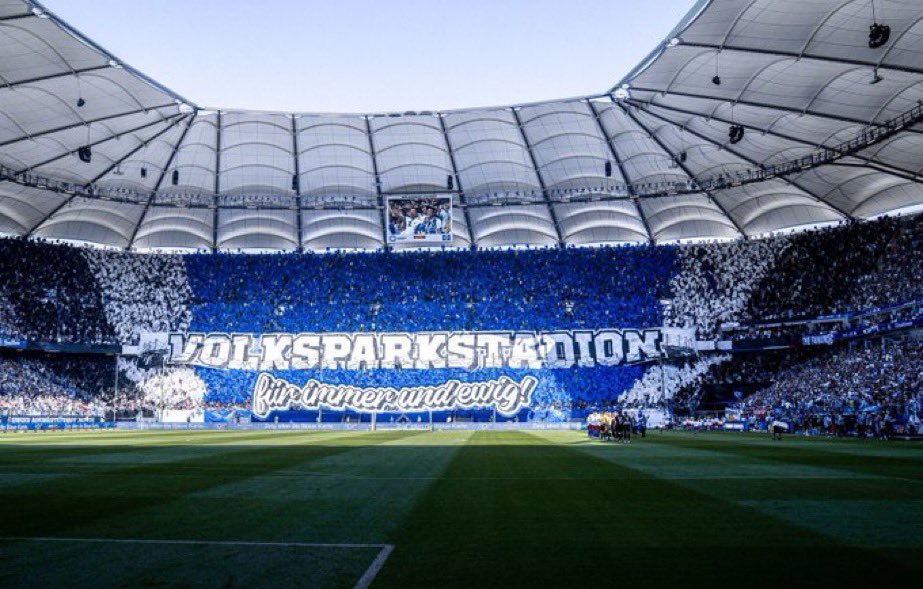 JanLucaHSV's tweet image. Saison 24/25 war wirklich geisteskrank.
Danke an jeden für diese unglaublichen Fahrten, diese Reise hin zum Aufstieg und alles, was darüber hinaus geht.
Unvergessliche Zeit.
Der HSV spielt wieder BUN DES LIGA!
