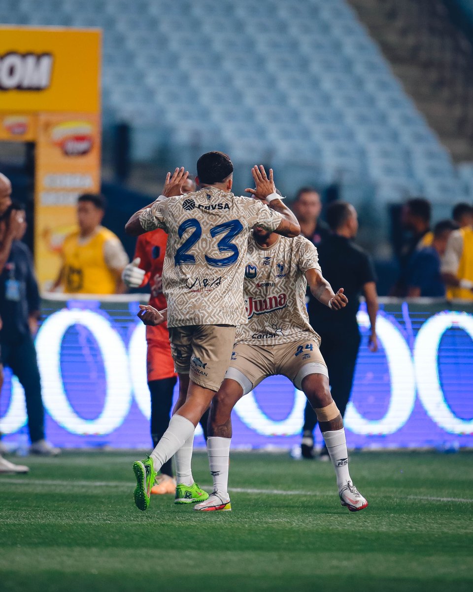 El 9⃣ y el 2⃣3⃣, nuestros GOLEADORES

Richard Blanco de La Cosa Nostra finalizó como MÁXIMO GOLEADOR de nuestra edición 2025 con 12 goles. 🇾🇪

David Barreto de Cacique marcó 10 y escolta al 'avioncito' 🏹

Ambos son nuestros goleadores históricos, con 25 dianas entre 2024 y 2025.