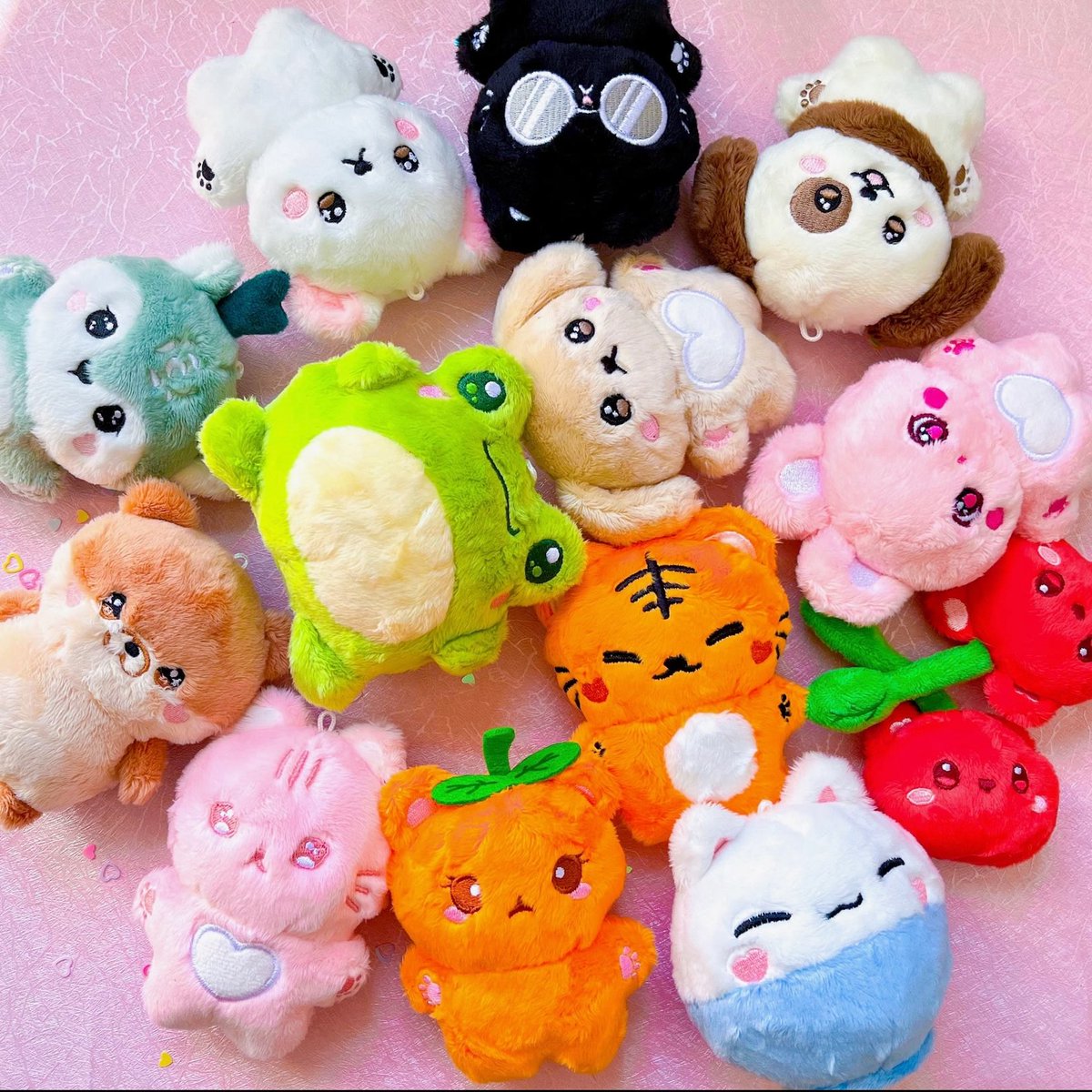 Fanmade Seventeen merch that knocks that company out of the water

A thread-