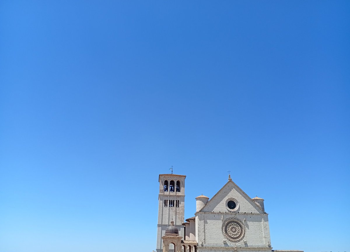 GaetanoIngala's tweet photo. Ci ritorni ancora perché ti senti così... fra Cielo e Terra e... ritrovi la PACE!
Grazie Francesco!
#assisi #pace

@FlaviaStrazzant https://t.co/sa8eObUKJz