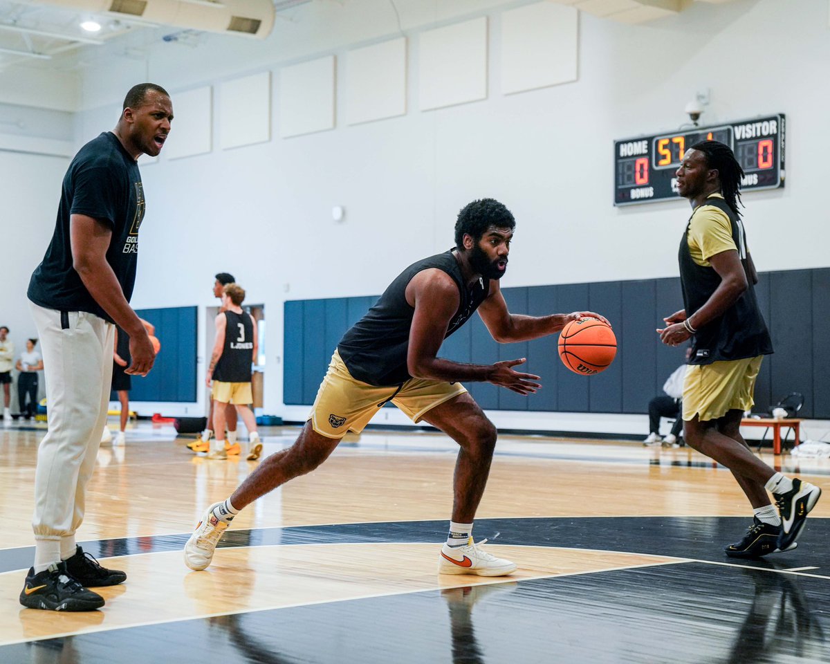 OaklandMBB's tweet image. and we&apos;re back!!!