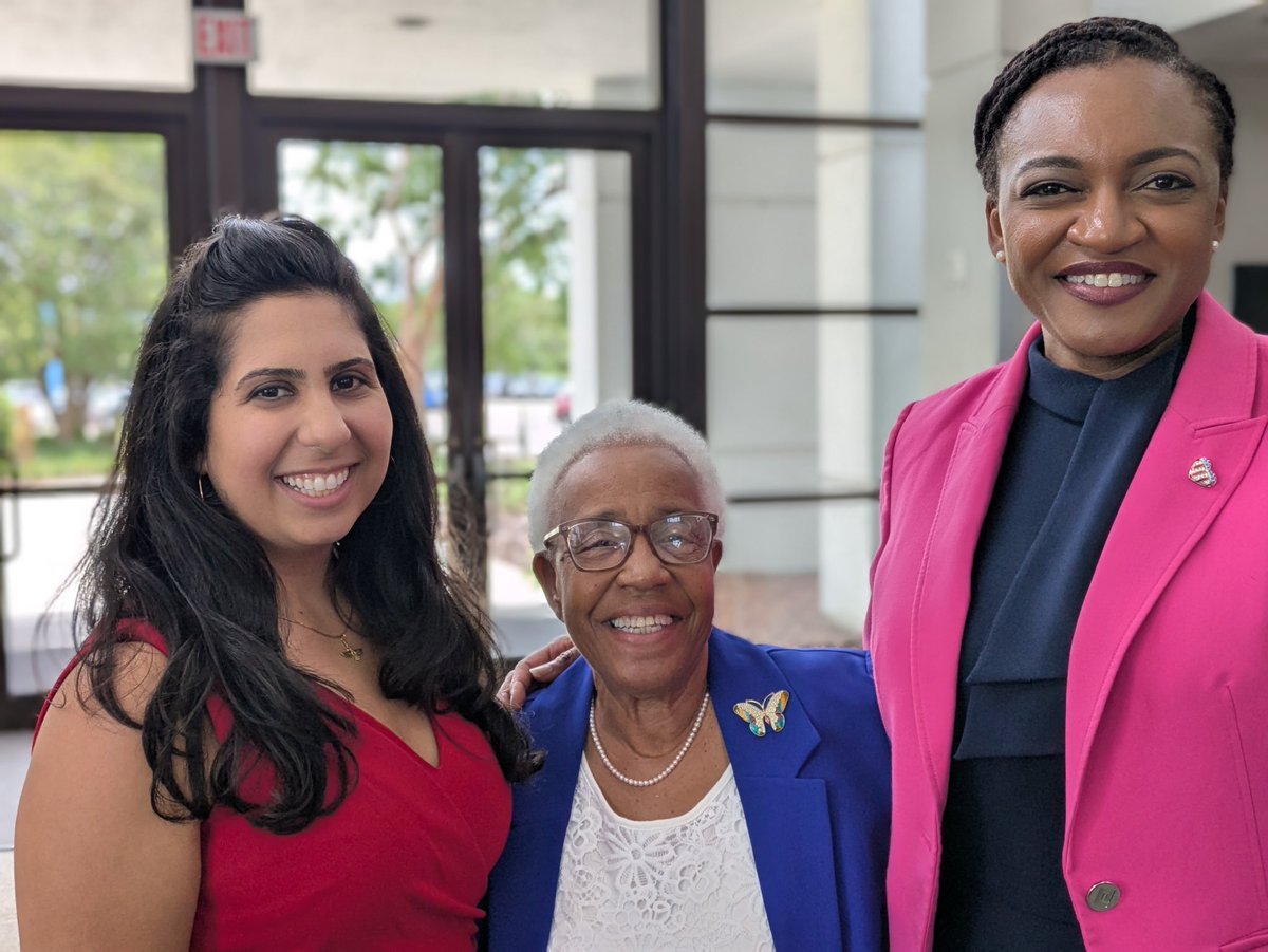 FentriceForFL's tweet image. I had such a lovely time delivering the keynote address in Orlando last week to the Brothers of Phi Beta Sigma Fraternity, Incorporated, and to my colleagues from across Central Florida!
The Getting in Good Trouble/Stanley T. Muller Scholarship Luncheon is a powerful event that…