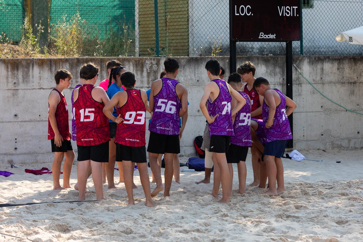 🥉⛱️ BRONCE INFANTIL M. ⛱️🥉

¡SOMOS DE BRONCE!

En un partido raro y distinto a todo lo que nos hemos enfrentado, los infantiles se sobreponen a la adversidad y presentan unos nervios de acero, llevándose el podio en unos shoot outs de infarto. 
¡Enhorabuena, niños!