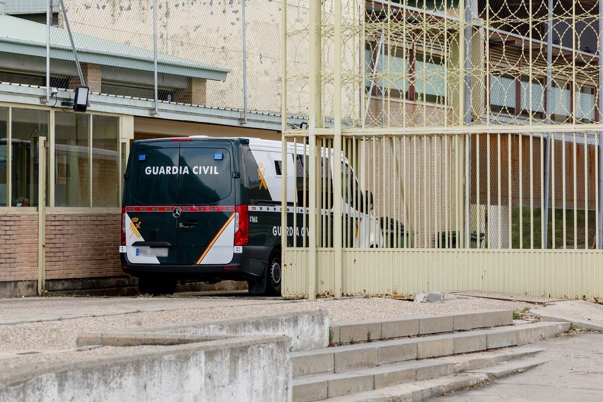 bdlz__'s tweet image. San Martín