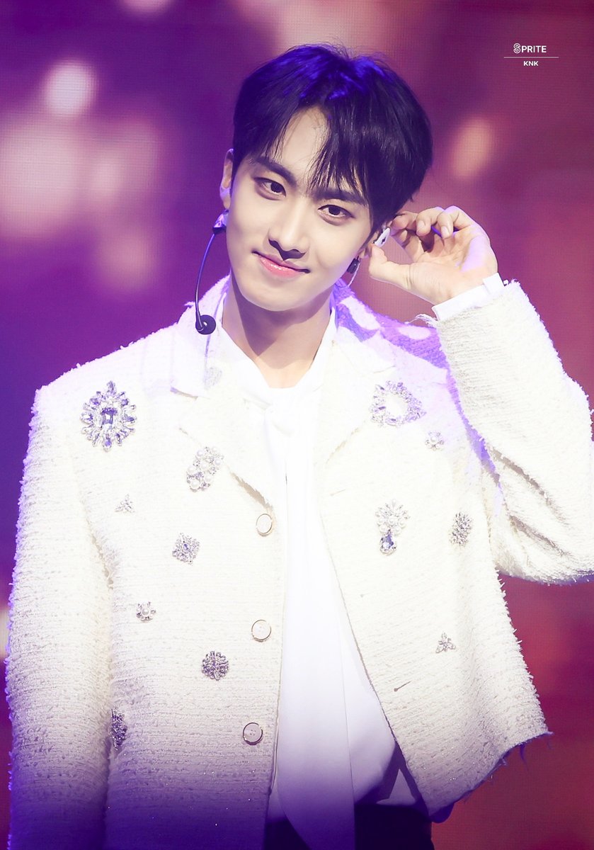 #HAPPYINSEONGDAY

250302 크나큰 킹덤 1부

#크나큰 #KNK #인성 #정인성 #INSEONG #インソン #인성짱짱
<a href="/KNKOfficial220/">크나큰(KNK)</a>