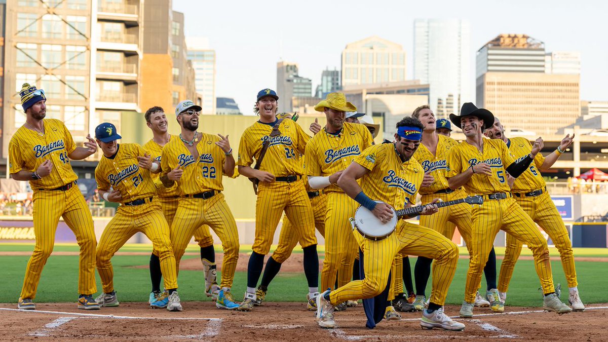 TimDraper's tweet image. While doing due diligence on potentially investing in the Las Vegas @Athletics, I stumbled on @BananaBall_.
Now I’m looking for the Banana Balls of startups.
Let me explain:
I love traditional baseball.
But it’s the almost identical to the game that was invented in 1839.
But…