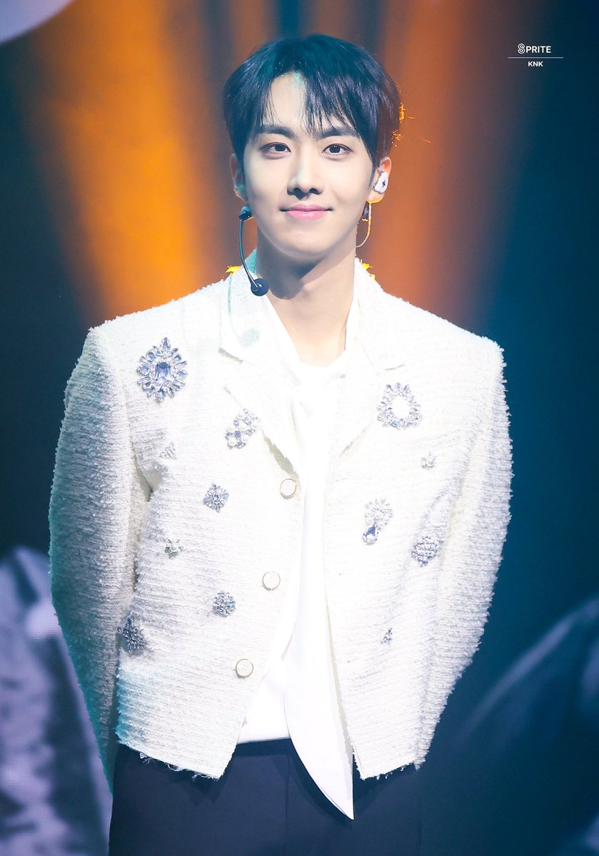 #HAPPYINSEONGDAY

250302 크나큰 킹덤 1부

#크나큰 #KNK #인성 #정인성 #INSEONG #インソン #인성짱짱
<a href="/KNKOfficial220/">크나큰(KNK)</a>