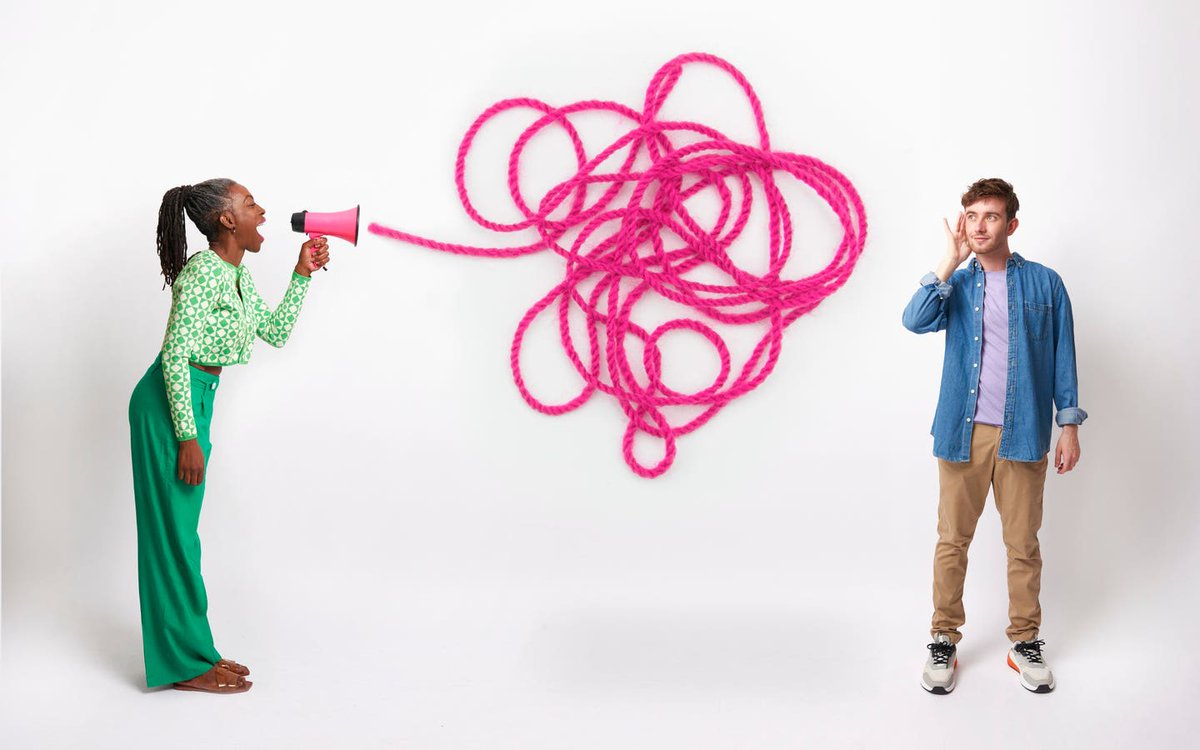 Content marketing intelligence shows why competitors act—not just what they do. Combined with social listening, it offers a smarter path to marketing strategy. ow.ly/LzRC50Wi7e0