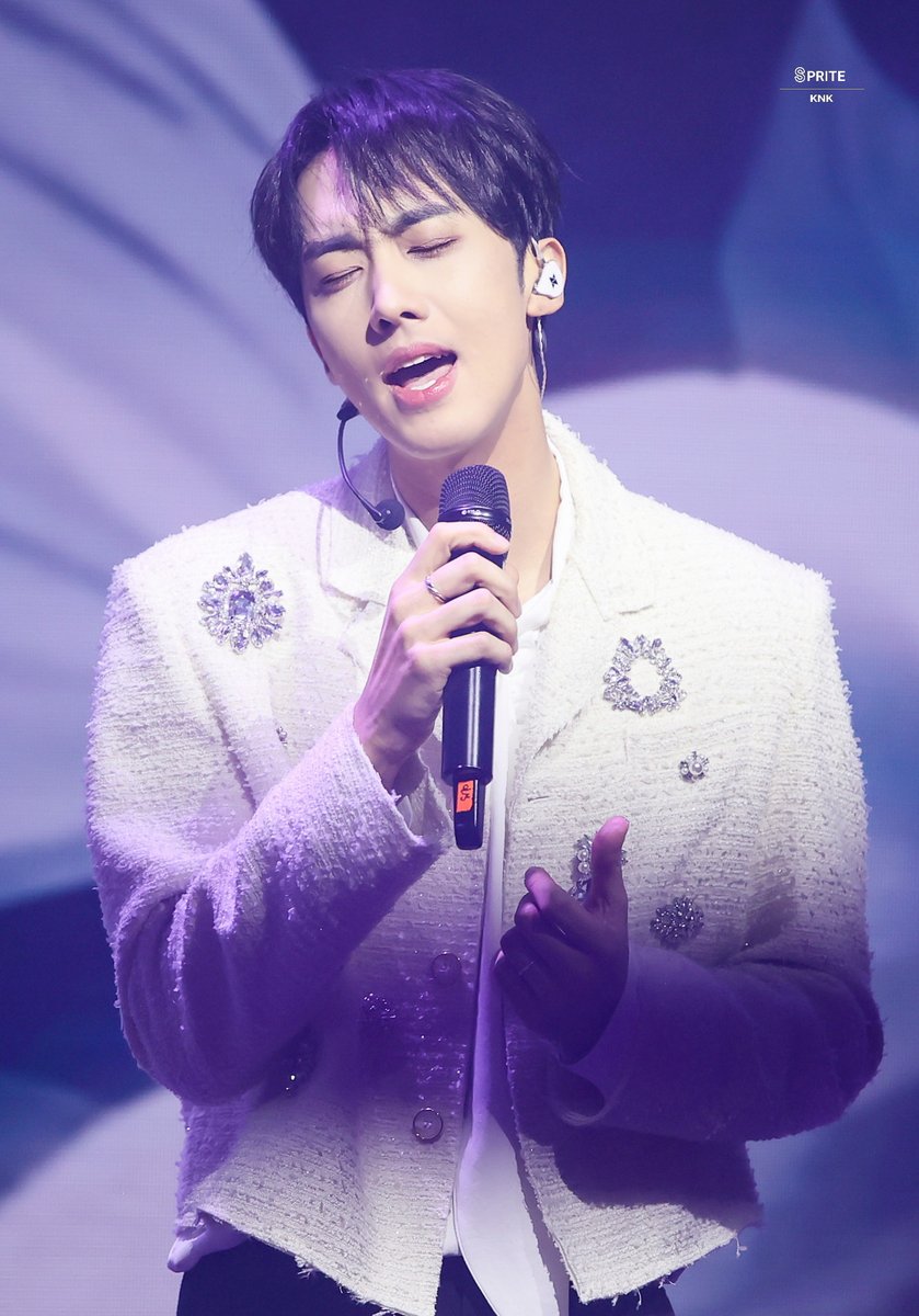 #HAPPYINSEONGDAY

250302 크나큰 킹덤 1부

#크나큰 #KNK #인성 #정인성 #INSEONG #インソン #인성짱짱
<a href="/KNKOfficial220/">크나큰(KNK)</a>