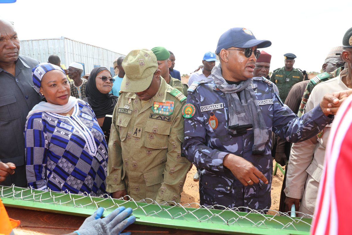 PnudNiger's tweet image. Mission ministère de l'agriculture🇳🇪 &amp;amp;
@PnudNiger à Bossadjé #Birni où 100 hectares sont aménagés pour 1 complexe agro-industriel qui a déjà employé 3062 personnes.
La 2nde phase permettra la production céréalière en toutes saisons  à 2334 personnes de 9 villages dont 1405 femmes