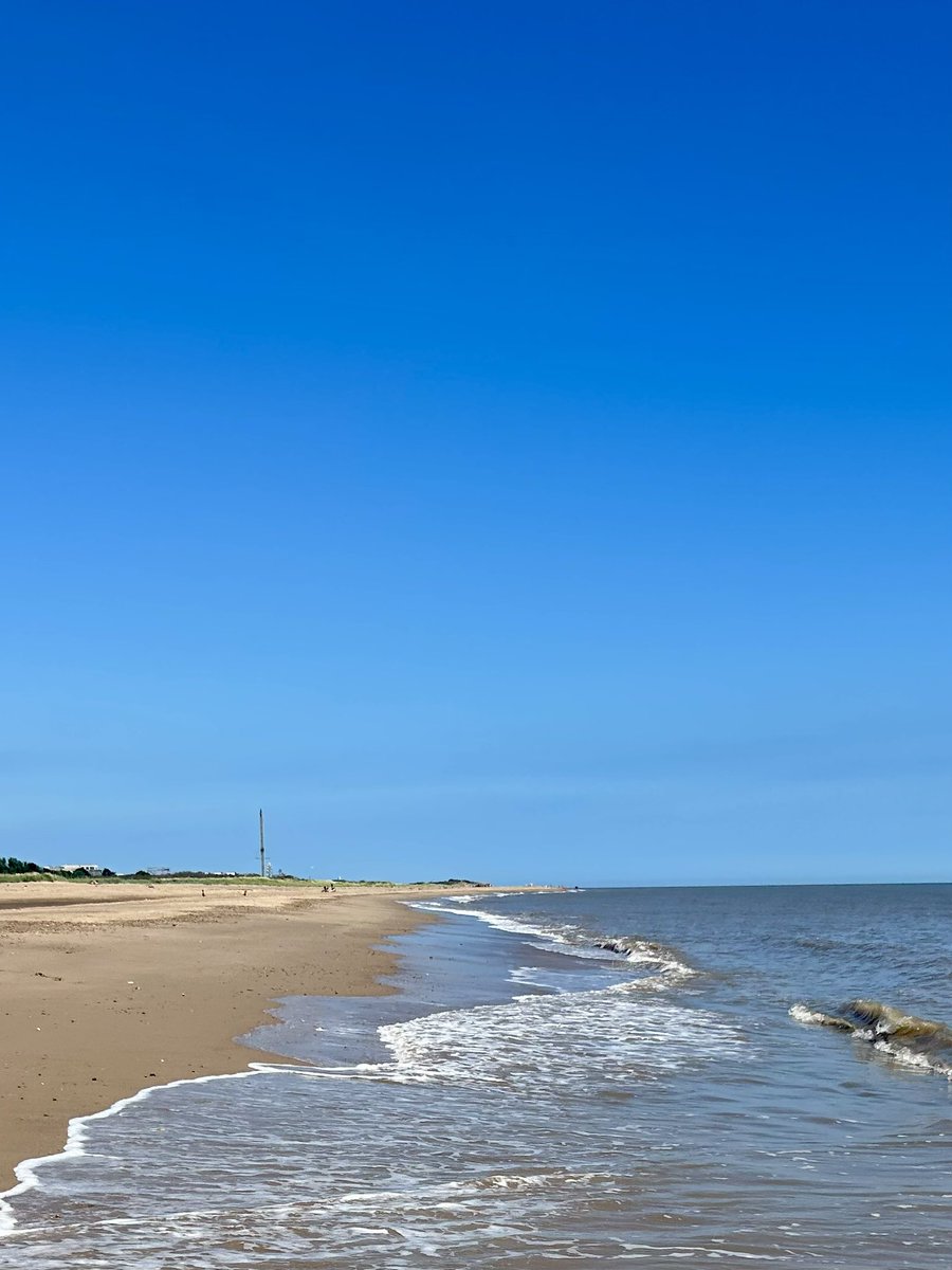 Lisa Collins π
 (@skegnesslisa) on Twitter photo Fabulous weather in Skegness today, we are so lucky to have this on our doorstep 
#Skegness #Monday #SunnyDays Fabulous weather in Skegness today, we are so lucky to have this on our doorstep 
#Skegness #Monday #SunnyDays