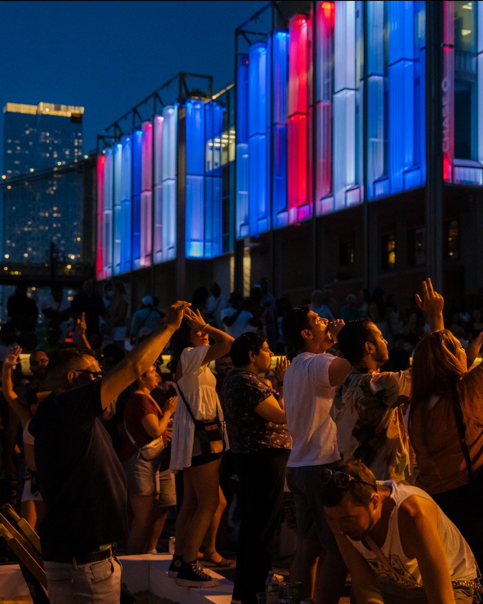 Ready for an unforgettable July 4th?🎆 Taste of the Tin at the Tin Building is your front-row pass to fireworks, premium open bar and signature bites from across the market. Lock in your spot before it's too late!  

⏰ 6:30pm - 10pm
Details ➤ bit.ly/4lBZ9Tv
#TheSeaport