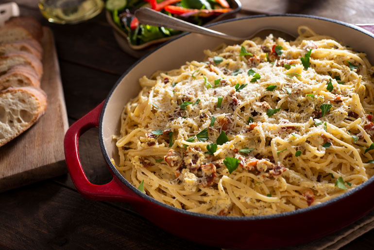 Espaguete à Carbonara: um prato sofisticado e simples de preparar - leiamaisba.com.br/2025/06/30/esp…
