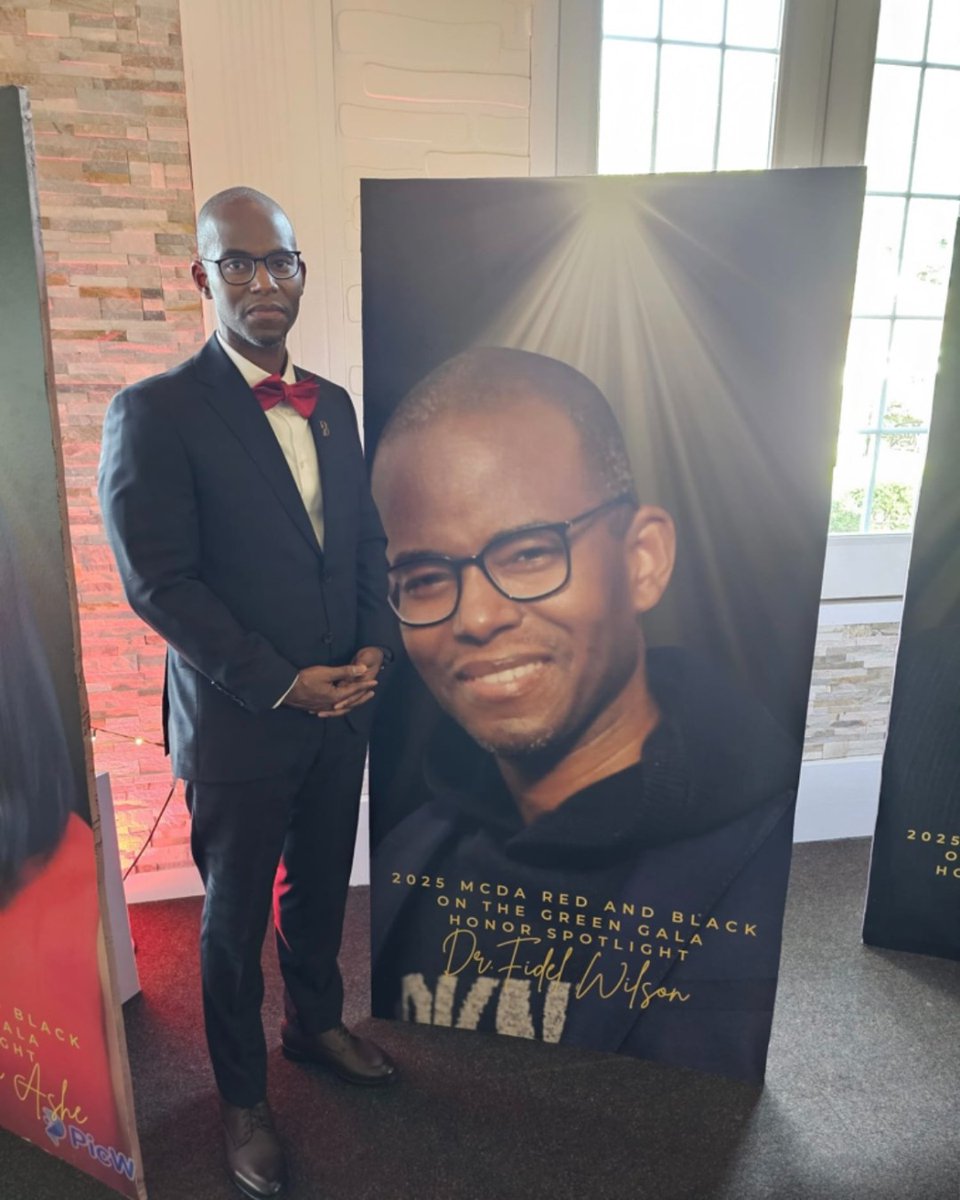 Dr. Fidel Wilson Receives Prestigious Community Leadership Award

Read More: go.brookdalecc.edu/dr-fidel-wilson