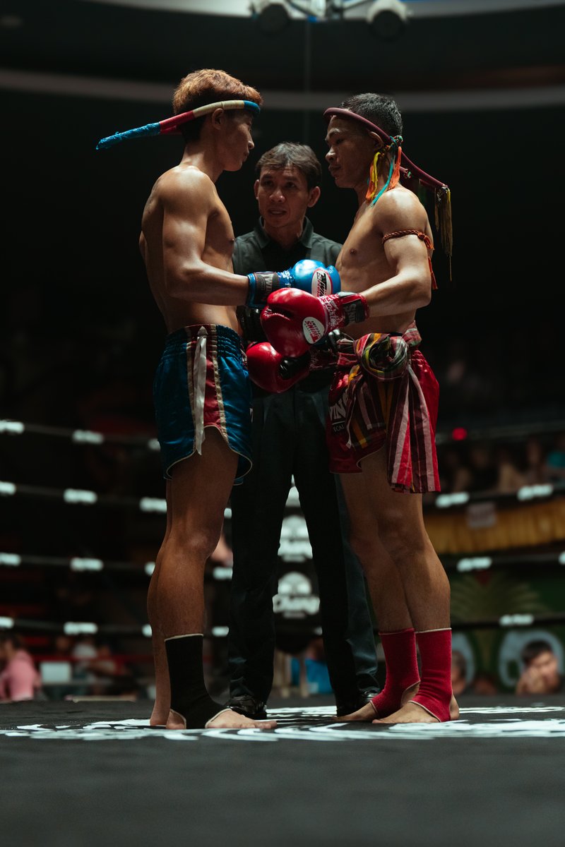 Muay Thai cinematic shots🥊🇹🇭.

#Thailand #chiangmai #sonyalpha #sonya7rv #madewithlightroom #cinematic #photography #muaythai #storyteller