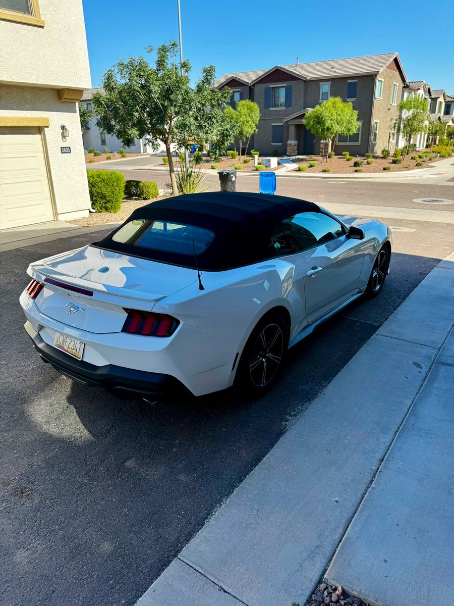 Branque_33's tweet photo. À dans 6h #ForrestGumpPoint at #MonumentValley! 

Petit road trip de 3 jours avec des stops à Monument Valley, HorseShoe Bend et Flagstaff sur le retour!

La bise! 🙋🏻‍♂️ https://t.co/JULLQXOuQp