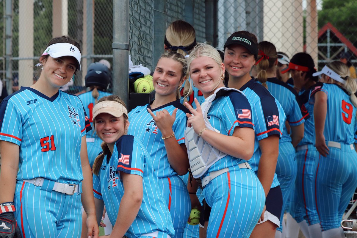 emmymabry2026's tweet image. Come see our organization workout today at Golden High School (701 24th St
Golden, CO  80401
United States) 6pm-9pm !! 

 @AFSBALL @jakelindy2021 @KevinBlaskowski #AFStrong