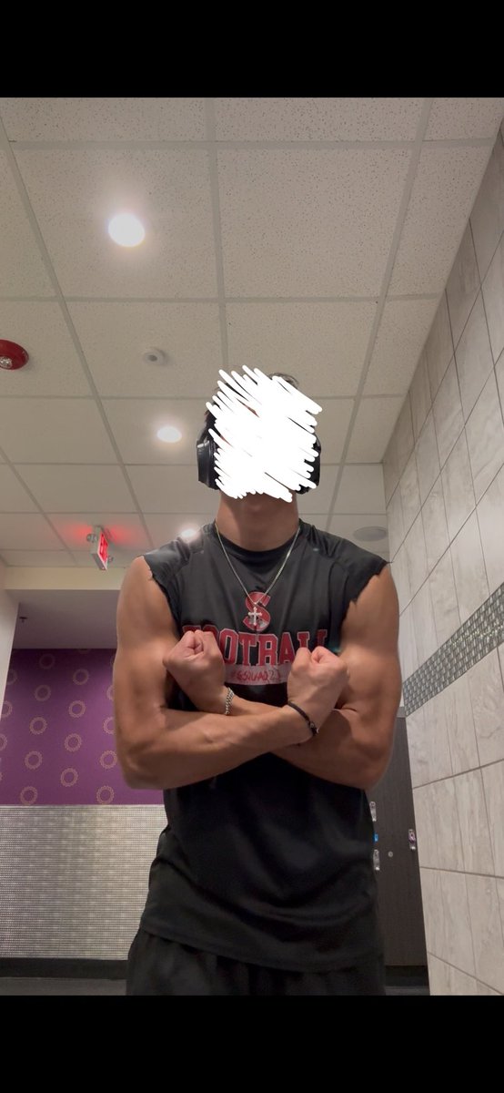 Xavier_Valenz1's tweet image. JUCO DB @SierraCollegeFB 
◽️175lbs  ◽️21.39mph max Speed 
◽️3.6 Fall / 3.7 Spring term GPA’s