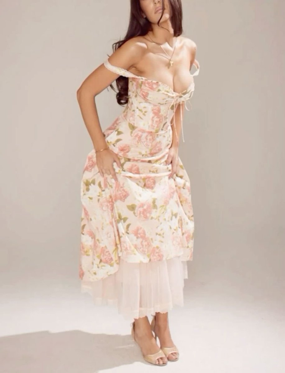 suaverotic's tweet image. 