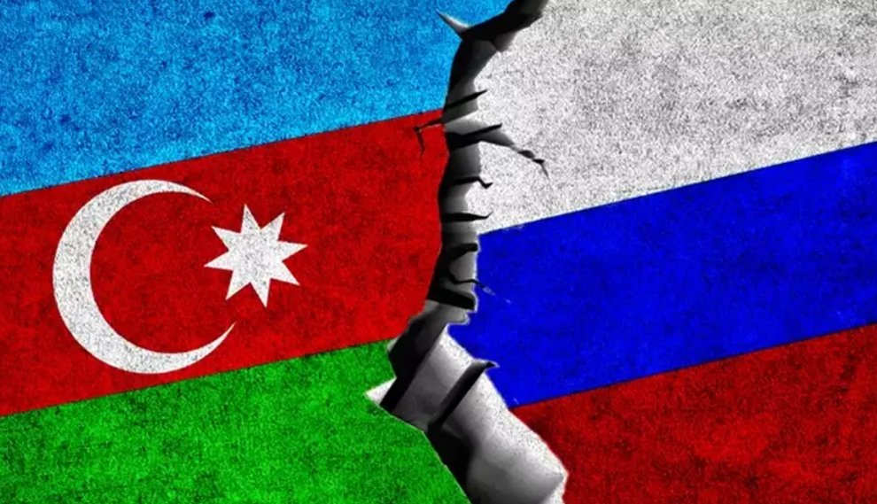Azerbaycan–Rusya hattında ipler geriliyor:
- Yekaterinburg’da iki Azerbaycan vatandaşının şüpheli ölümü
- Bakü’nün Rusya’daki kültürel etkinlikleri iptal etmesi
- Bugün Bakü’de iki Sputnik çalışanının gözaltına alınması...
Bu yaşananlar diplomatik bir krizin ötesinde