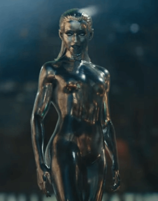 女银影侠&gt;.&lt;
#眼球塗り #眼球涂装 #银粉 
#bodypainting #messy  #silverpowde