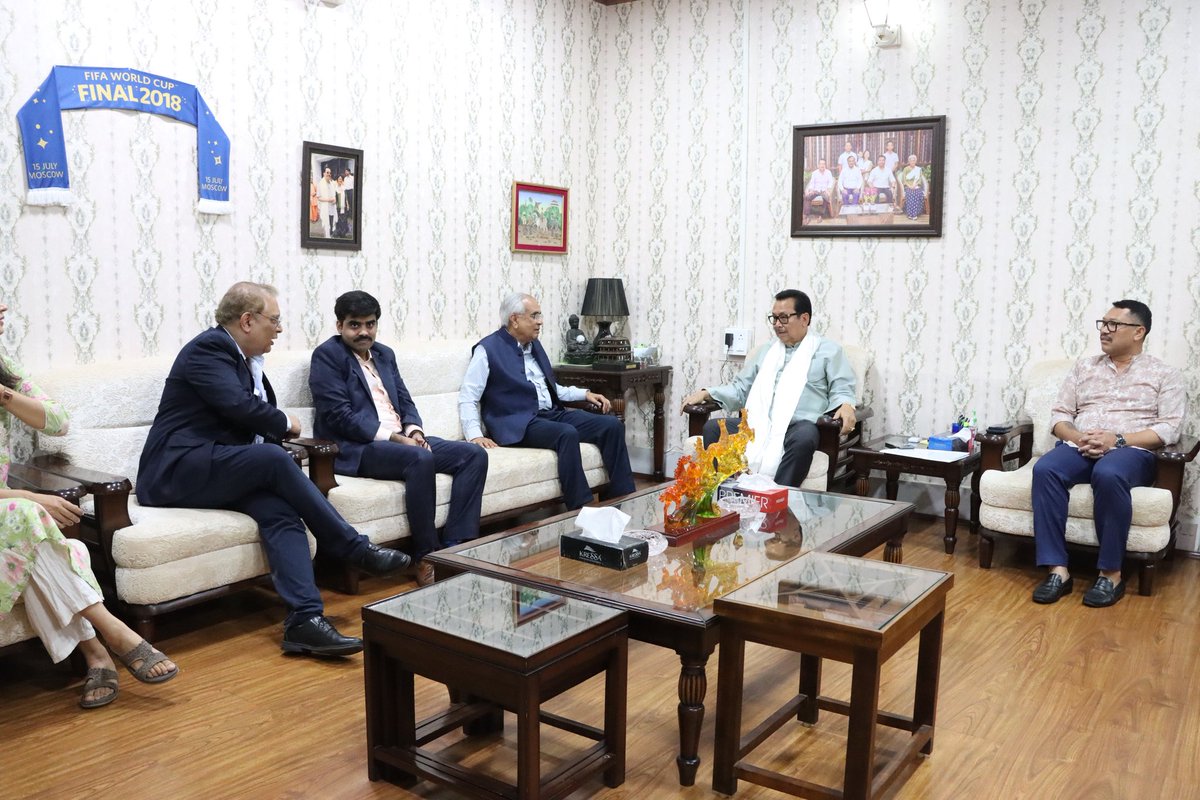 Chowna Mein (@chownameinbjp) on Twitter photo It was a pleasure to host Dr. <a href="/RajivKumar1/">Rajiv Kumar</a> ji, former Vice Chairman of NITI Aayog and Chairman of the Pahle India Foundation, along with his high-level delegation at my official residence in Itanagar this evening.
We had a comprehensive discussion on the geographical, It was a pleasure to host Dr. <a href="/RajivKumar1/">Rajiv Kumar</a> ji, former Vice Chairman of NITI Aayog and Chairman of the Pahle India Foundation, along with his high-level delegation at my official residence in Itanagar this evening.
We had a comprehensive discussion on the geographical,