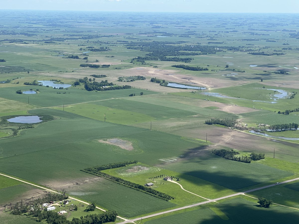 levikj's tweet image. Damage path of the Gary SD tornado from the air today, check out the swirly ground scaring
#sdwx @ReedTimmerUSA @NWSAberdeen #tornado #tornadodamage