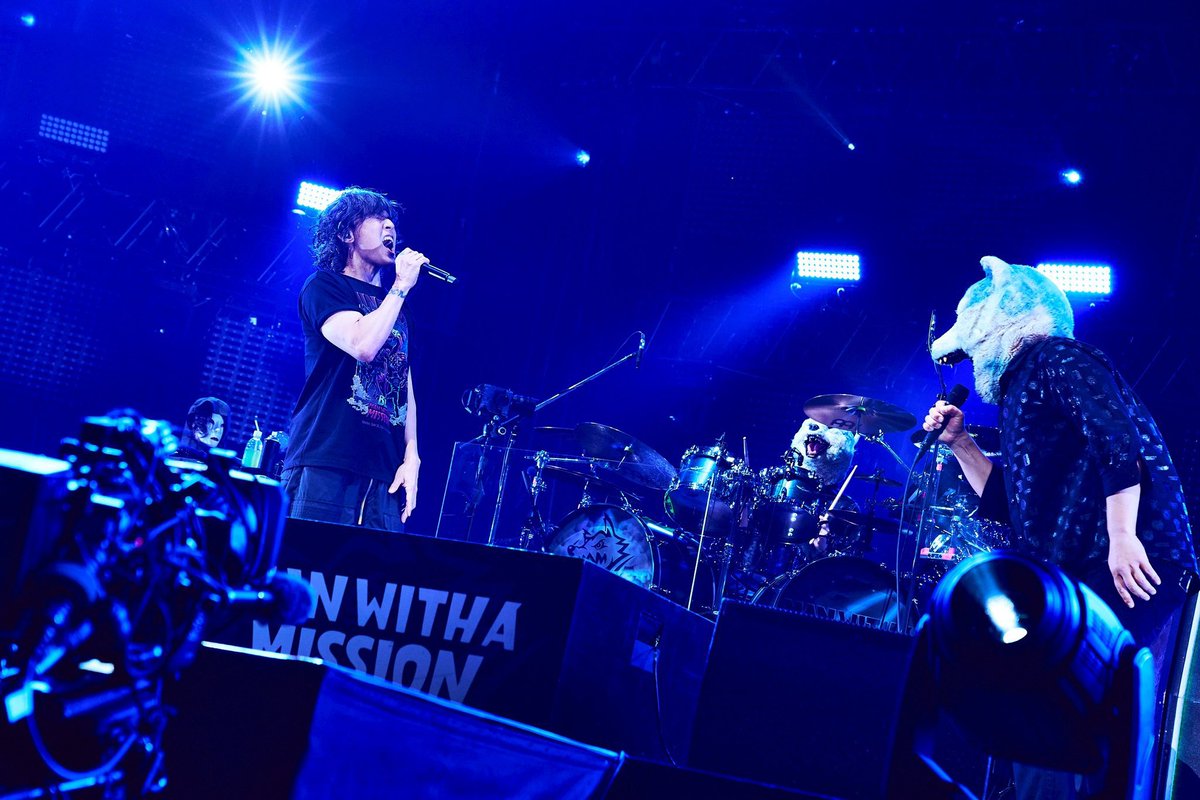 bleed_coffee's tweet photo. 2日間幸せな夜を過ごせました
一生忘れないLIVE

#MANWITHAMISSION
#ONEOKROCK
#Bz
#UNITE02 https://t.co/WXqqZc0ph3