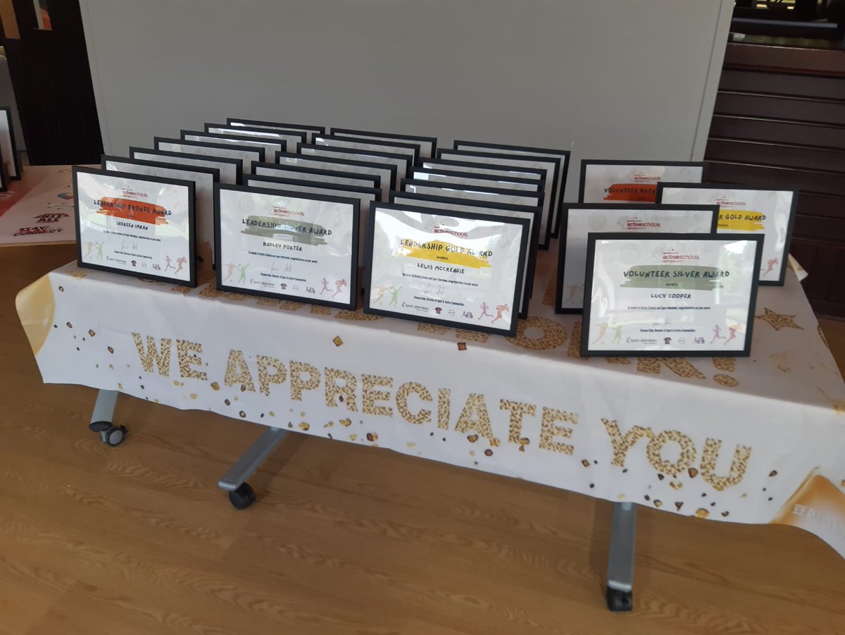 Active_Schools's tweet image. ⭐Volunteer Recognition Evening 👏

Earlier this term, we held a volunteer recognition evening to acknowledge and reward all the volunteering in sport that young people are doing across the city.  Inspiring to see young leaders receive Sports Leadership and Volunteering Awards❤️