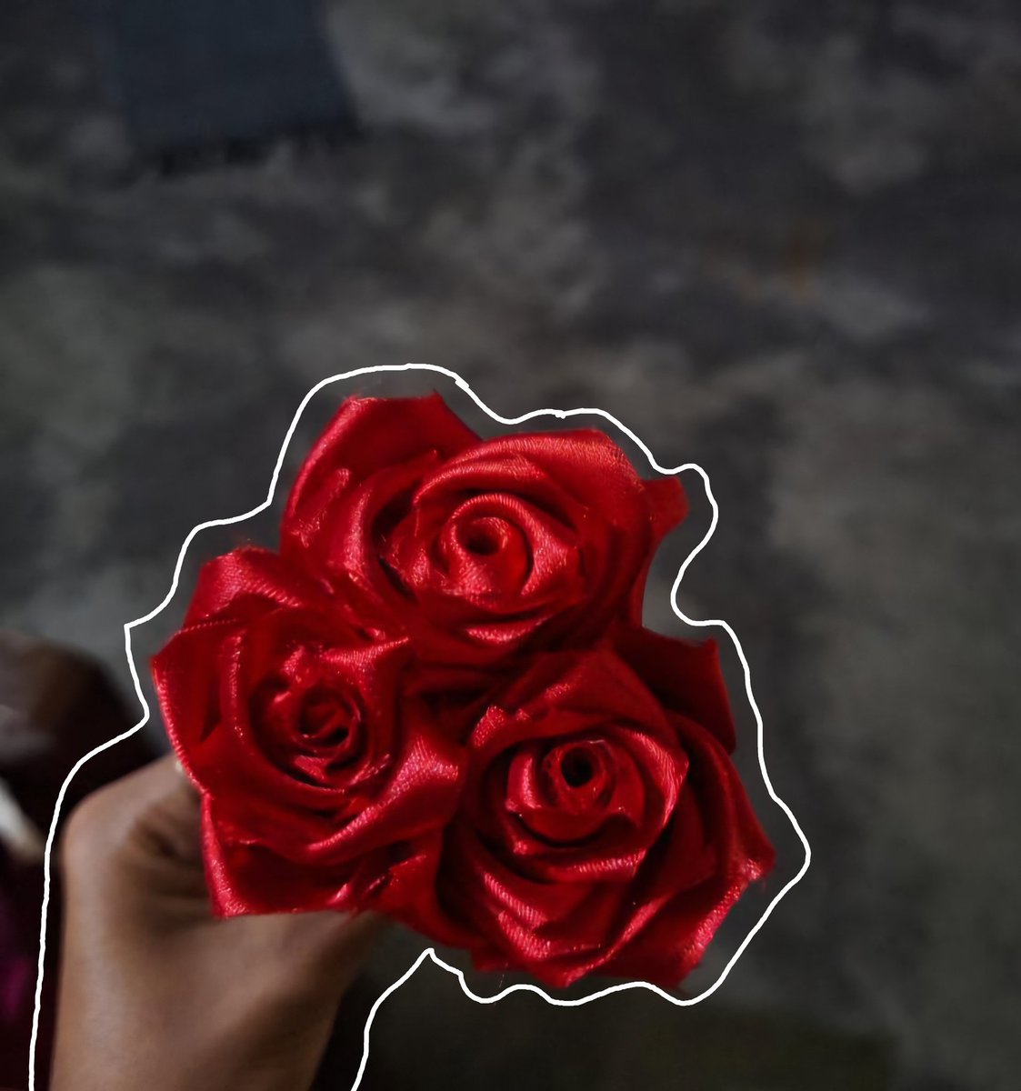 moonwashere7's tweet photo. it was quite difficult for me at first to make these roses๐
#RAVN #Roses #๊น์์กฐ #๋ ์ด๋ธ #youngjo https://t.co/gnD0HtRRVE