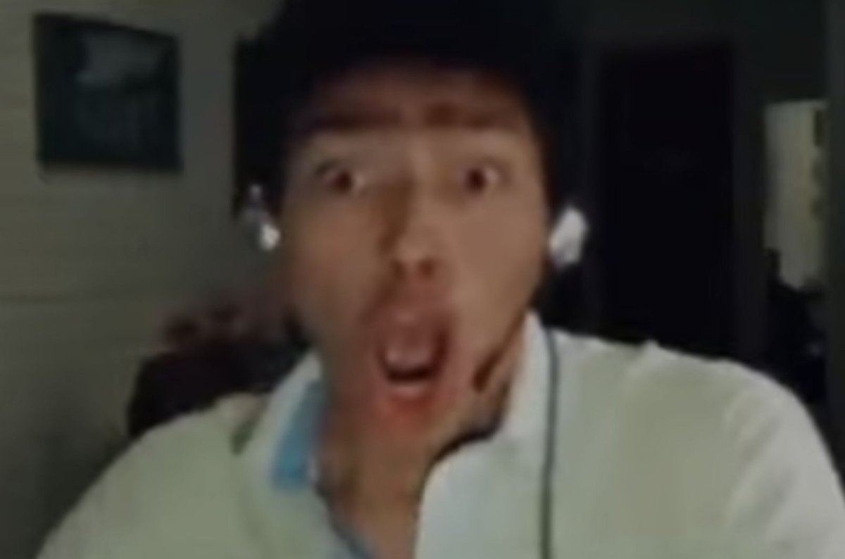 Bauti_Drawsxdd4's tweet photo. @CartoonsOTMoon Bob trazo la puso antes de q salga Gta 6 https://t.co/JQFKvcFqYF