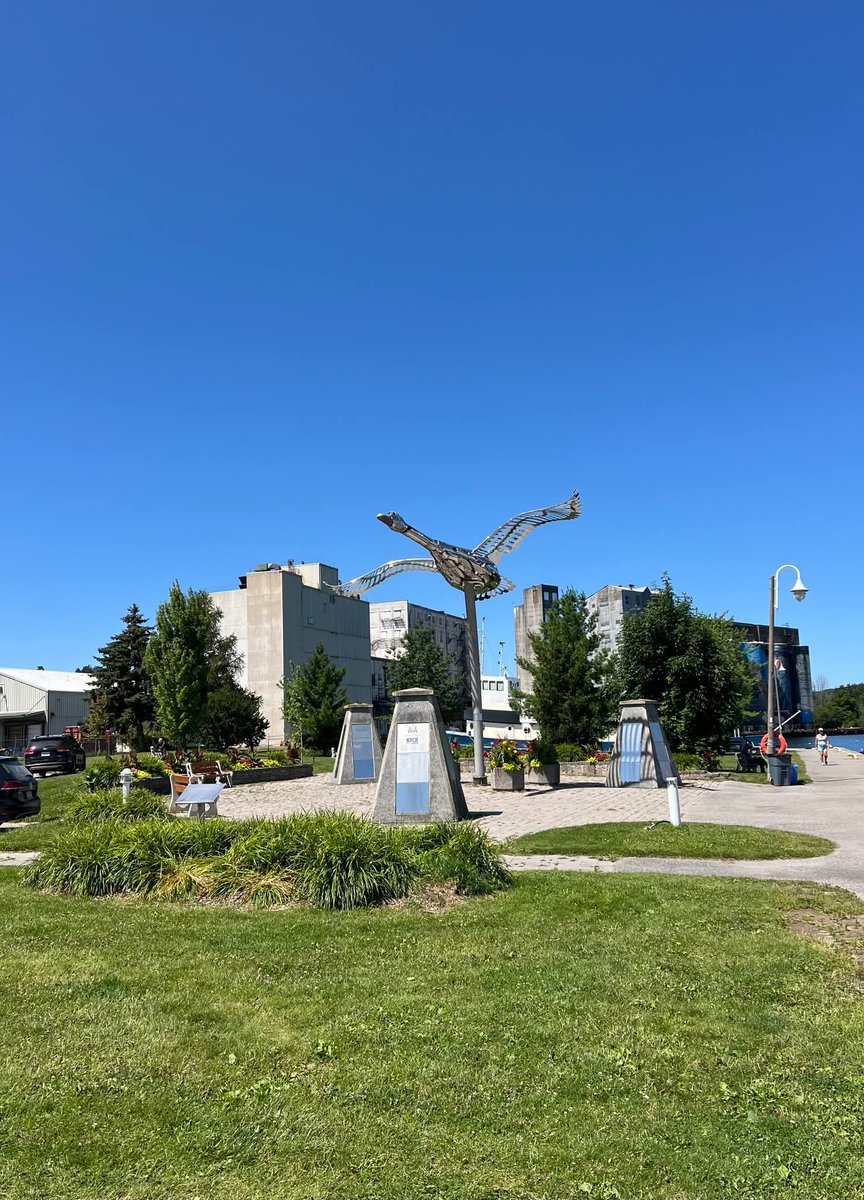 🌞😊Down by the waterfront today....