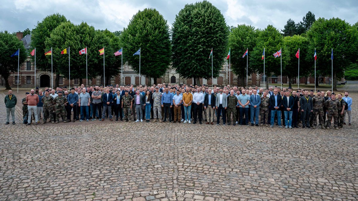 RRCFrance's tweet image. Last week, #RRCFrance hosted Main Planning and Technical Coordination Conferences for NATO’s STEADFAST COBALT 2025 B. Organized by #NCISG, the event supports the preparation of a CIS exercise aimed at enhancing interoperability in support of Allied Reaction Force 2026. #STCO25B