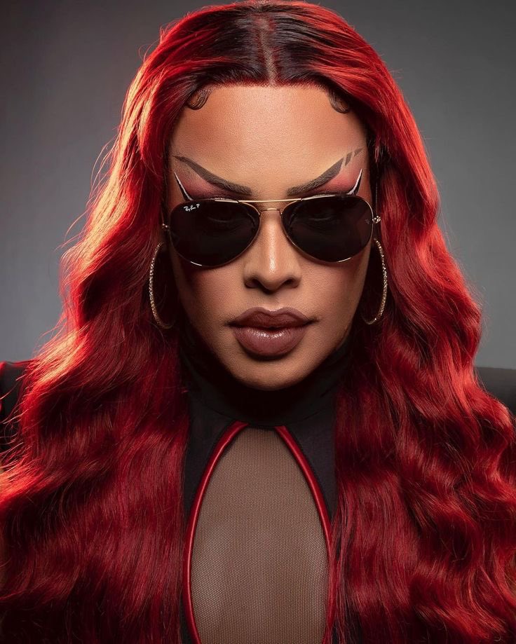 updatecharts's tweet image. É DO BRASIL! Pabllo Vittar e Gloria Groove são as ÚNICAS Drag Queens NO MUNDO a acumular mais de 2 BILHÕES de streams em TODA discografia, no Spotify. 🇧🇷