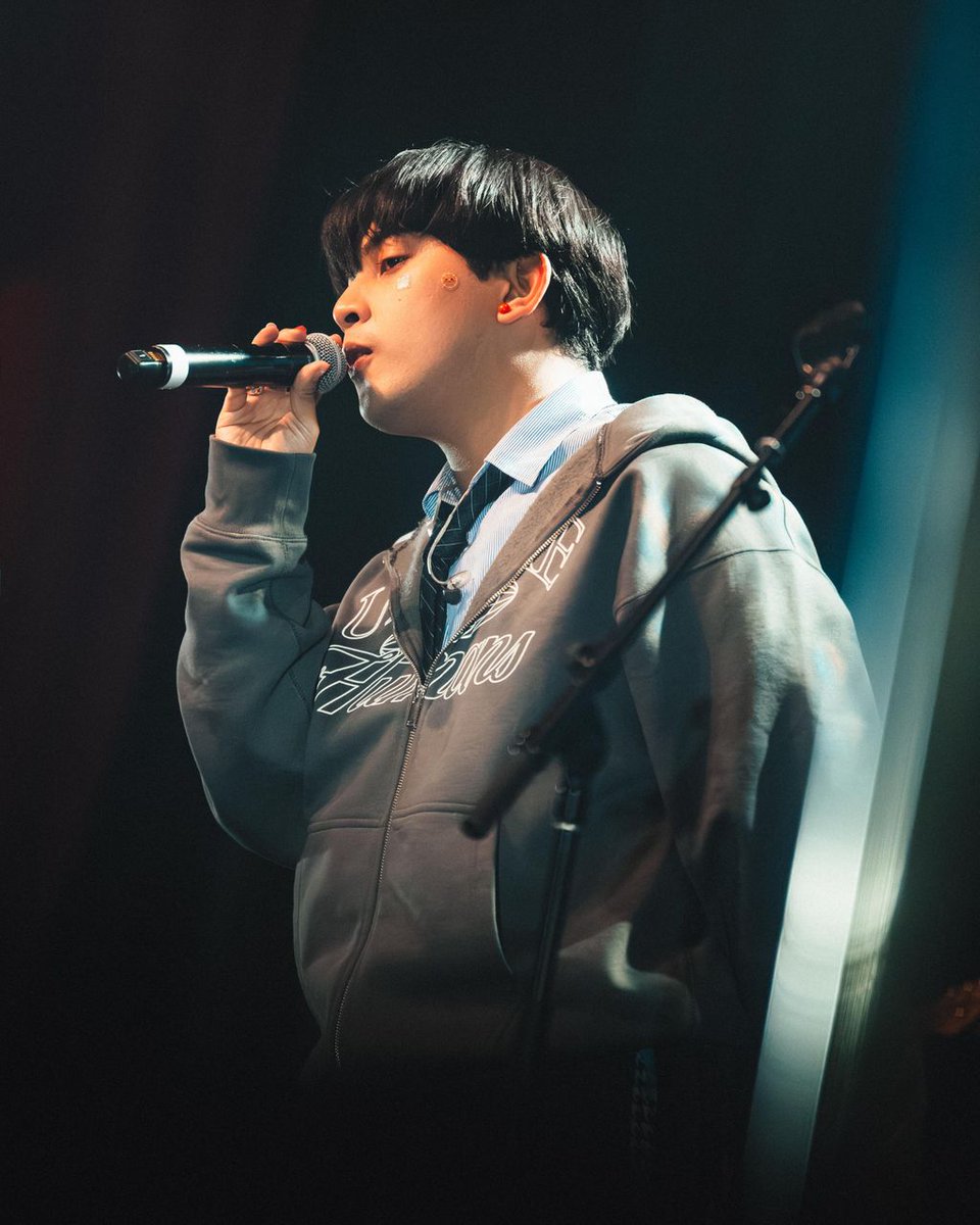 itsmidomedia's tweet photo. Still replaying @clfrnia_maki’s LA show in our heads… and we have a feeling this won’t be the last time… 👀
Full gallery on site <3
📸: @glenalynann.co
(pls credit if reposting🖤)
#ConcertPhotography #presscoverage #maki #opm #ppop #indie #rnb #prnb #mido (1/2) https://t.co/IVzav5sfUk