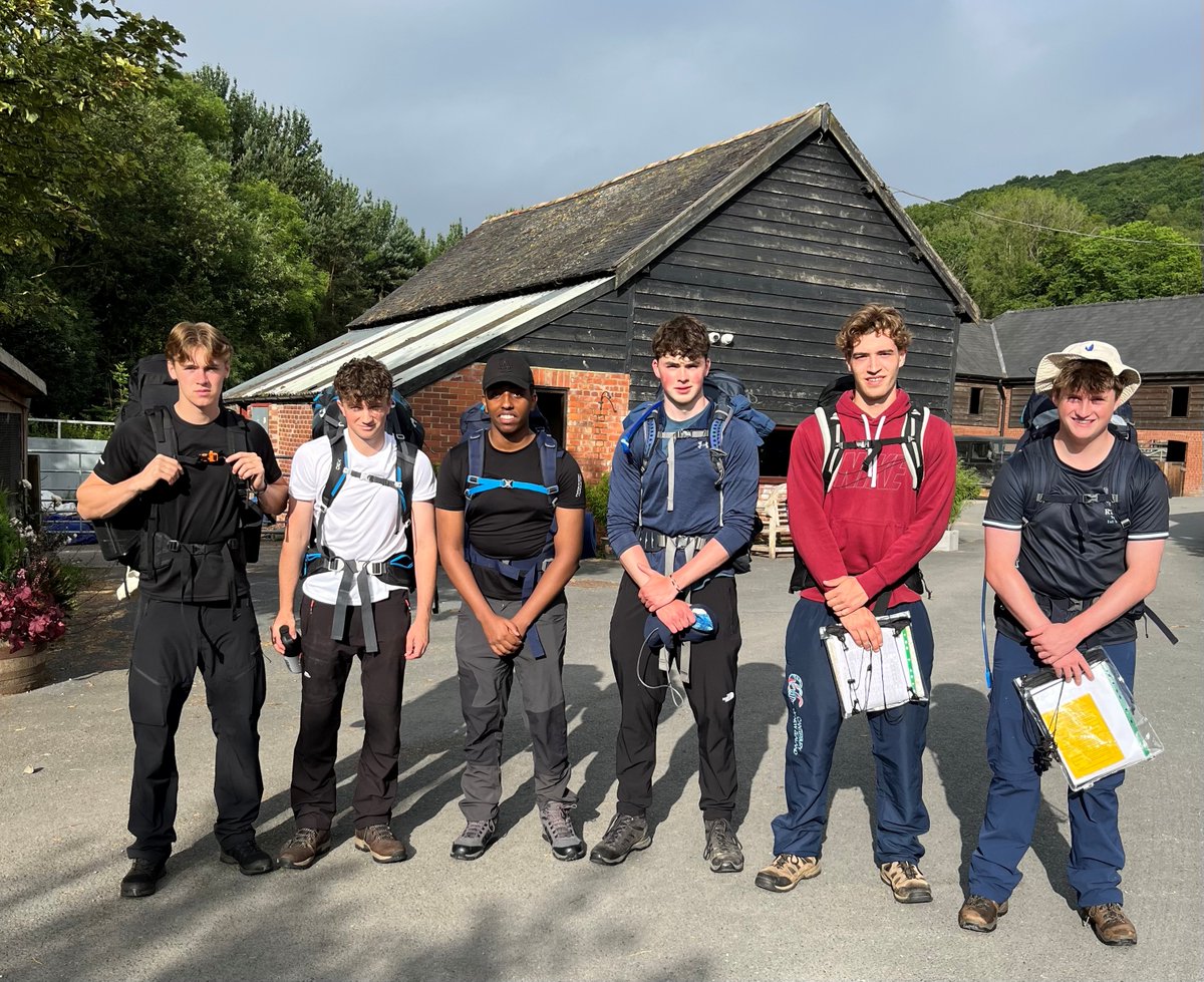 Our Sixth Form students embark on their Gold The Duke of Edinburgh's Award assessed expedition in mid Wales today. They certainly look well prepared for whatever the challenge will throw at them!
Good luck to them all! 👍🍀 
#dofegold
#DofE
#dofeexpedition
#GoSafely