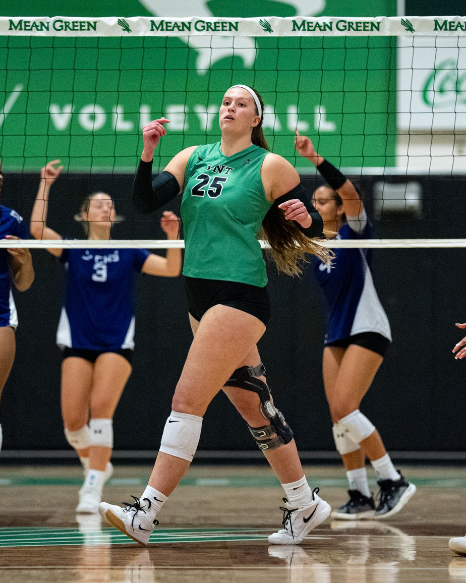 MeanGreenVB's tweet image. Happy birthday to everyone's favorite teammate, @riley52roo!!
#GMG ๐ข๐ฆ