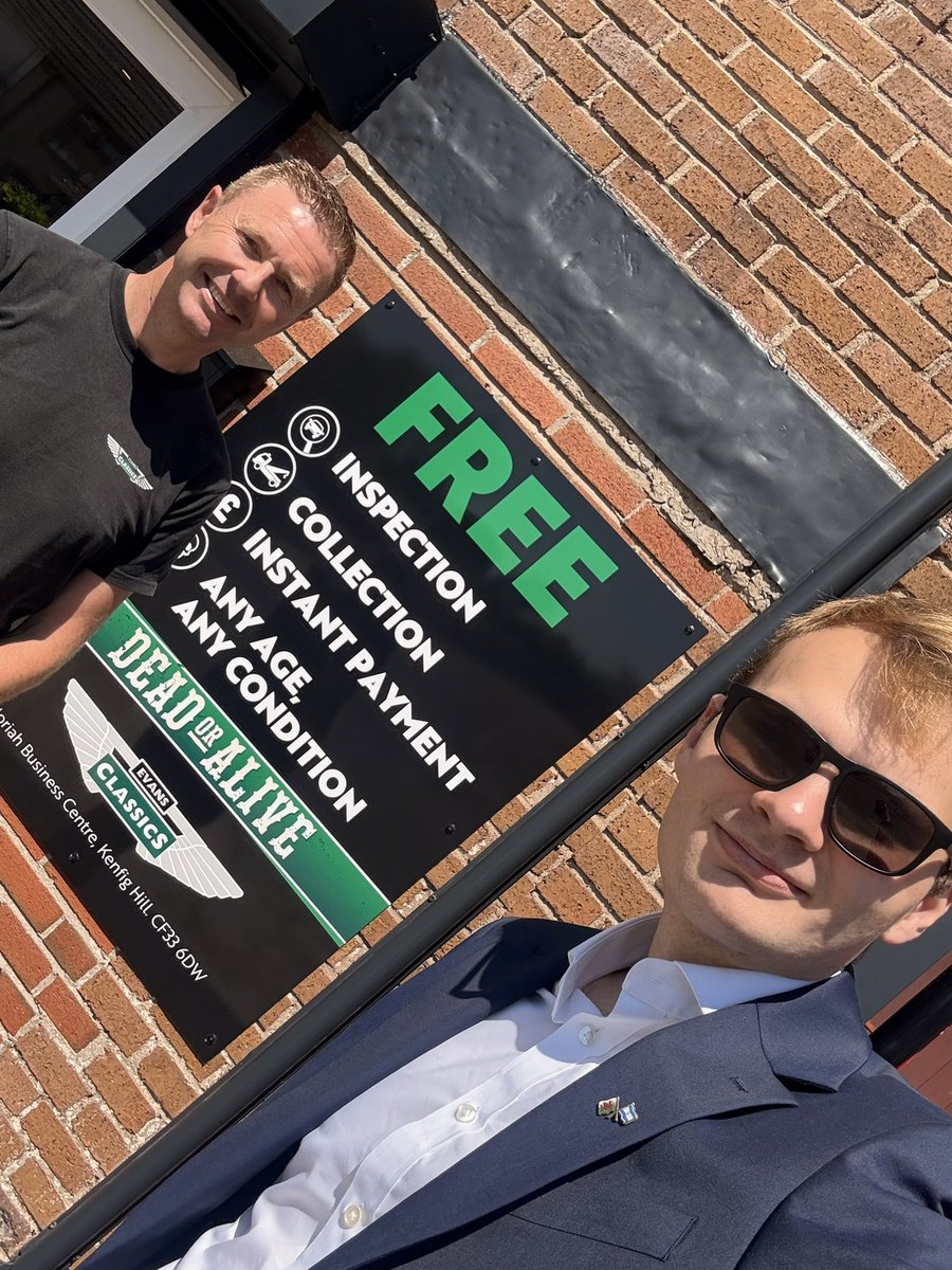OwainClatworthy's tweet image. Busy day supporting local &amp;amp; sorting ward issues ✅

Brilliant to see Evan’s Classics open, Wishing them every success! 🚗

Quick stop at Pyle Garden Centre to chat with residents 💪

#WorkingForYou #Pyle #KenfigHill #CefnCribwr