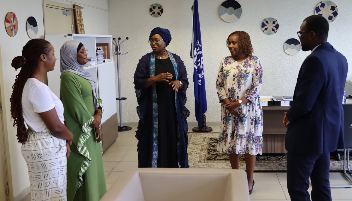 OITAbidjan's tweet image. 🎓Un vent de #jeunes stagiaires souffle sur @OITAbidjan.
@FRwanyindo, la Directrice régionale de @ILOAfrica accueille ces talents prometteurs.
Une opportunité unique pour cette nouvelle génération de bâtir son avenir au service du #TravailDécent. 💼🌍
#OITJeunesse