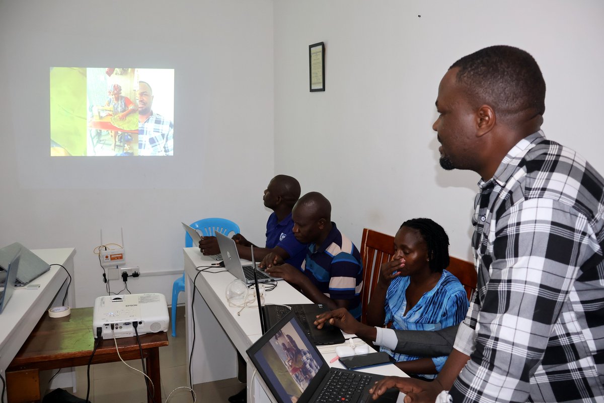 Photo gallery: EdTech Club mentors meeting at Sharebility Office 28.6.2025 in preparation for the #EdifyEdTech Exhibition 2025. See album via photos.app.goo.gl/Emiy8K1G1DrmfM… #SharebilityEduTech