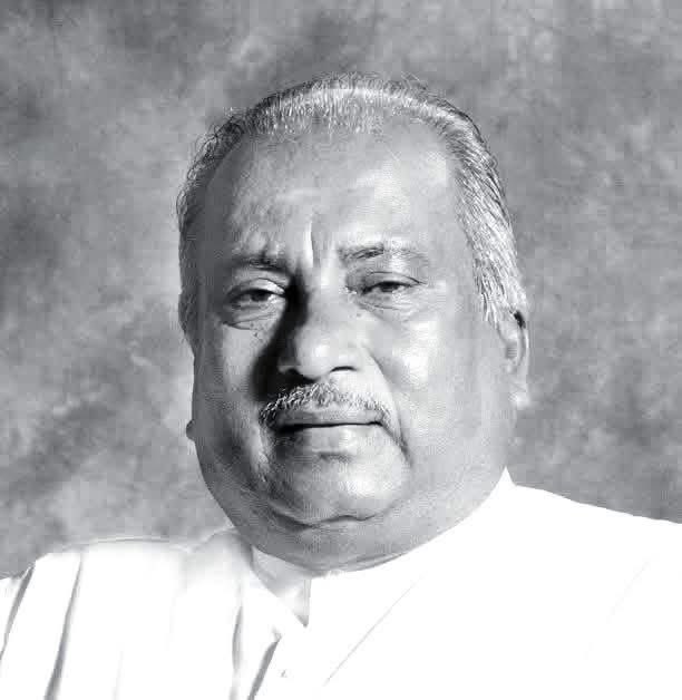 Deepest sympathies on the passing of Hon. Gamini Lokuge, former Minister.
His decades of service to the people of Sri Lanka will be remembered with gratitude. May he attain Nibbana !