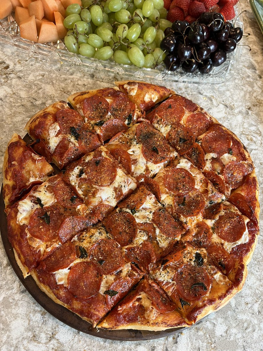 Heineken Tom (@theheinekentom) on Twitter photo A portion of our get together in KC included someone making this beauty.
I cooked meat, of course. A portion of our get together in KC included someone making this beauty.
I cooked meat, of course.