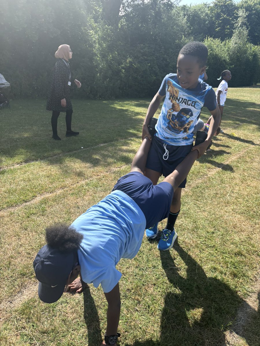 Belgrade Team 2 showed some incredible team spirt and worked so hard during sports day! Well done everyone 💙