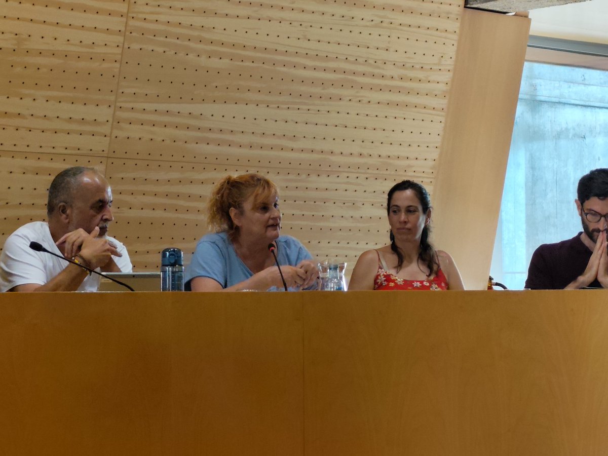 <a href="/AaddMari/">mari carmen</a> <a href="/AaddMari/">mari carmen</a>:

"En primer lugar gracias y felicitaros por las actividades realizadas por este 40 aniversario de Sordos de Mollet.

Gracias por dejarme participar, por haceros entender y entenderme y por vuestro cariño desde noviembre que estoy en esta 'regidoria'." 

#PleMollet
